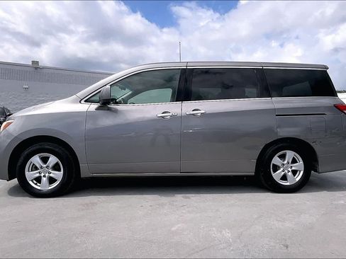 Used 2011 Nissan Quest SV FWD image 3