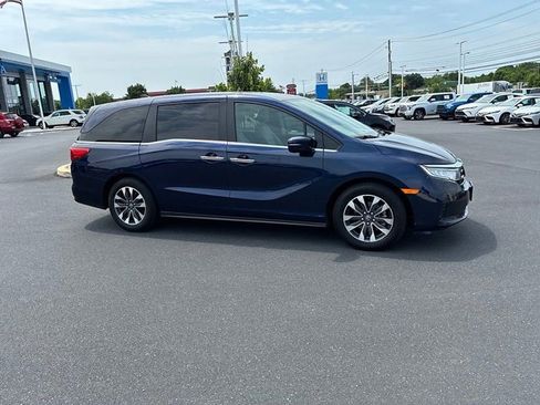 Used 2024 Honda Odyssey EX-L image 4