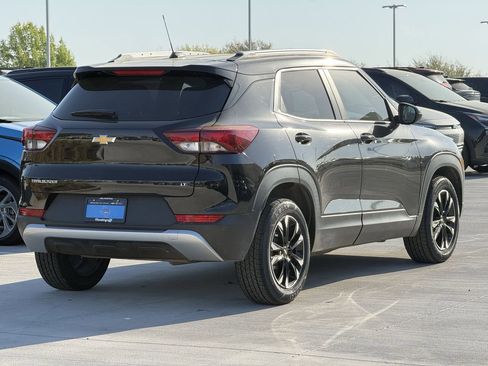 Used 2023 Chevrolet TrailBlazer LT w/ Convenience Package image 4