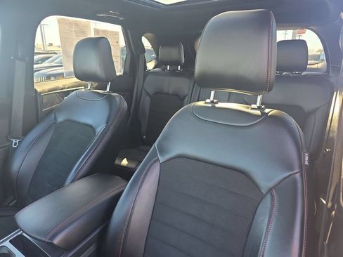 Certified 2024 Ford Edge ST-Line AWD/4WD image 19