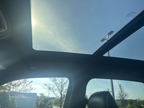 Used 2019 RAM 1500 Limited image 11