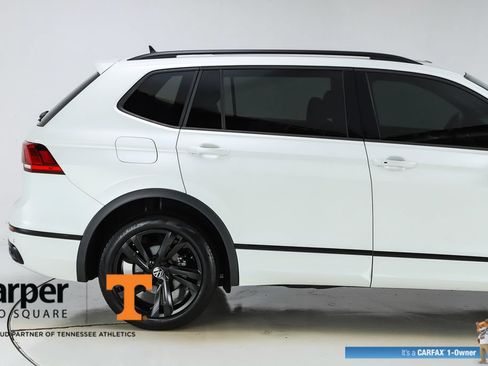 Used 2023 Volkswagen Tiguan SE R-Line FWD image 49