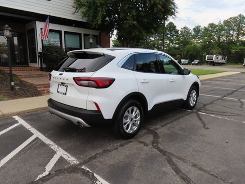Used 2023 Ford Escape Active w/ Cold Weather Package FWD image 7