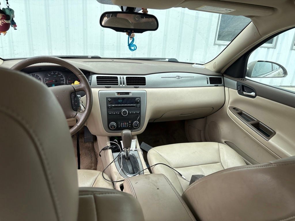 Used 2008 Chevrolet Impala LT w/ Luxury Edition Package FWD image 18