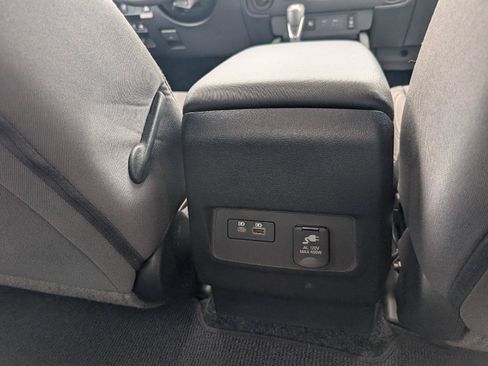 Used 2023 Nissan Frontier SV w/ SV Convenience Package AWD/4WD image 27