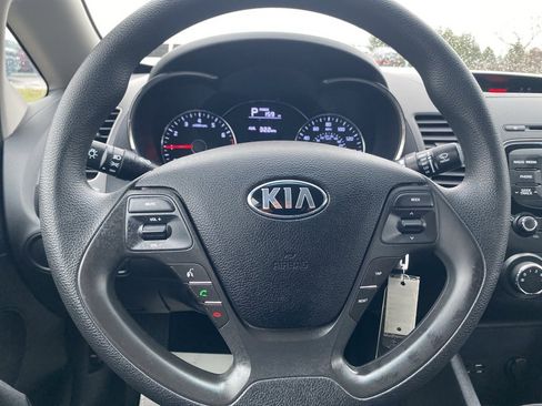 Used 2017 Kia Forte LX image 24