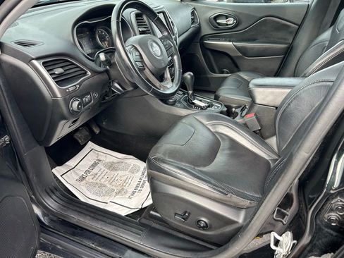 Used 2021 Jeep Cherokee Latitude Lux w/ Sun & Sound Group image 12