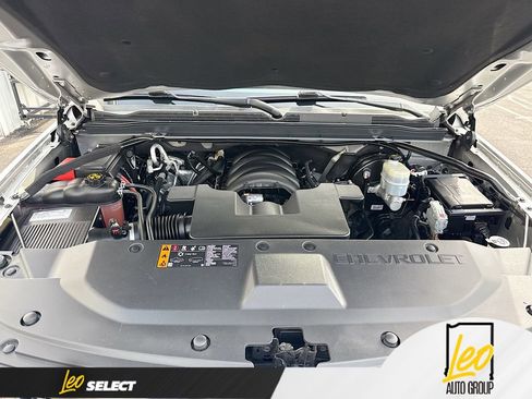 Used 2020 Chevrolet Tahoe Premier AWD/4WD image 34
