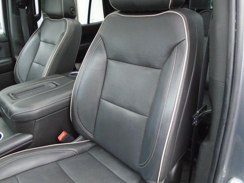 Certified 2021 Chevrolet Tahoe Premier w/ Premium Package AWD/4WD image 57