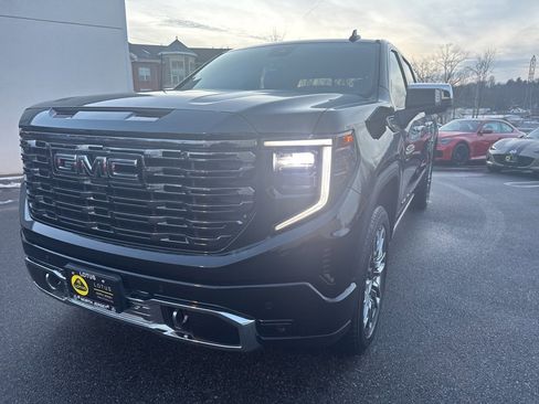 Used 2025 GMC Sierra 1500 Denali Ultimate image 6