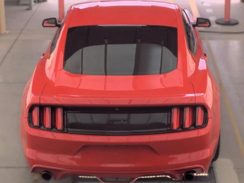Used 2017 Ford Mustang GT w/ GT Performance Package RWD image 5