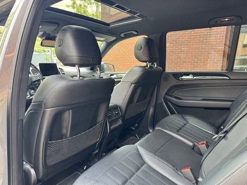 Used 2019 Mercedes-Benz GLS 450 4MATIC image 18