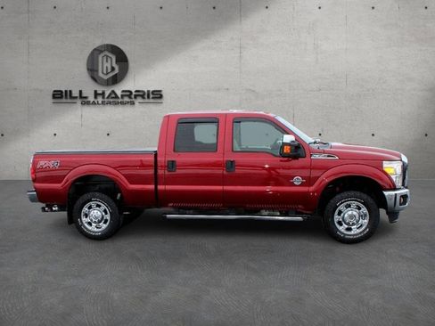 Used 2015 Ford F350 XLT w/ XLT Premium Package image 7