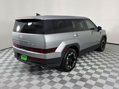 Used 2024 Hyundai Santa Fe SE FWD image 9