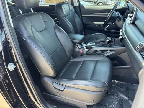 Used 2020 Kia Telluride LX AWD/4WD image 11