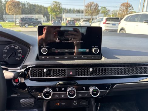 Used 2023 Honda Civic EX image 23