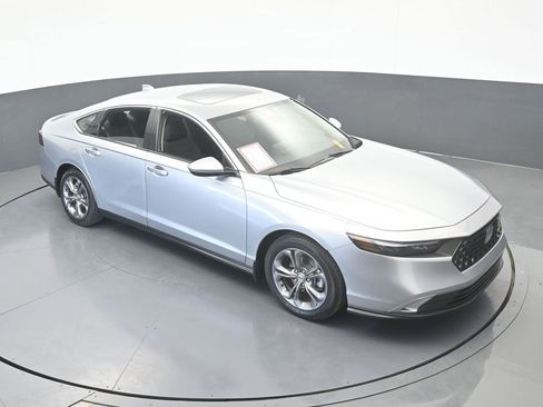 Used 2024 Honda Accord EX image 54