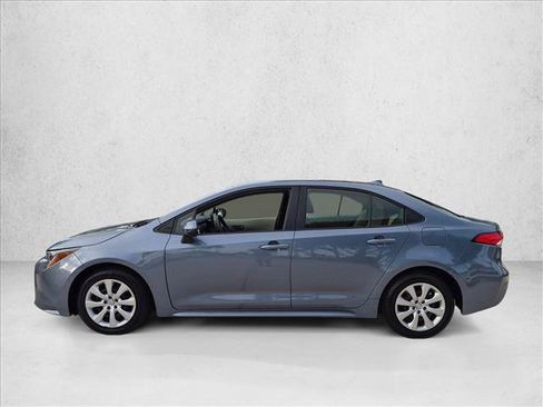 Used 2022 Toyota Corolla LE FWD image 8