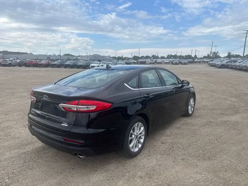 Used 2020 Ford Fusion SE FWD image 6