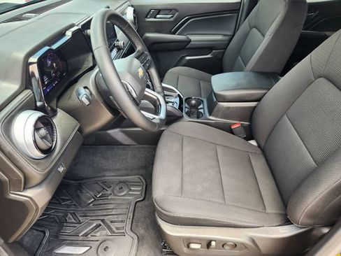 Used 2024 Chevrolet Colorado LT w/ LT Convenience Package II RWD image 13