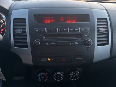 Used 2012 Mitsubishi Outlander ES image 19