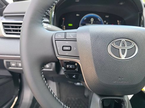 Used 2026 Toyota Camry SE w/ Convenience Package FWD image 29