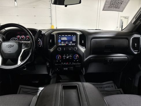 Used 2022 Chevrolet Silverado 1500 LT Trail Boss w/ Convenience Package II image 10
