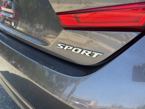 Used 2019 Honda Accord Sport image 6