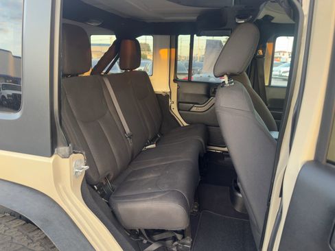 Used 2018 Jeep Wrangler Unlimited Sport S image 10