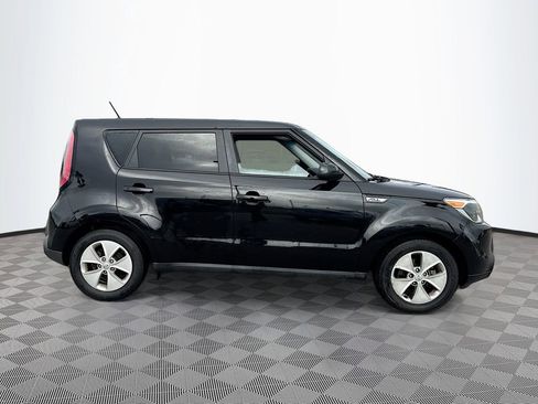 Used 2016 Kia Soul image 4