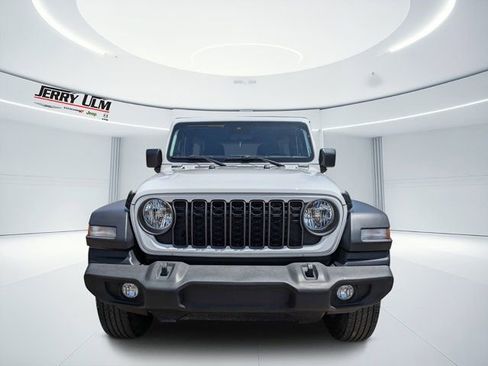 Used 2024 Jeep Wrangler Unlimited Sport AWD/4WD image 8