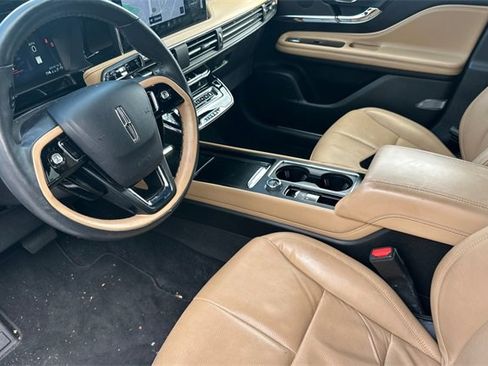 Used 2023 Lincoln Corsair Reserve w/ Equipment Group 201A image 10