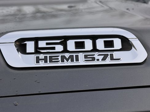 Used 2019 RAM 1500 Big Horn image 11