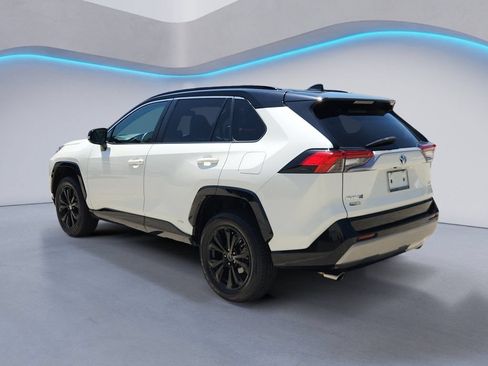 Used 2022 Toyota RAV4 XSE w/ XSE Grade Weather Package AWD/4WD image 4