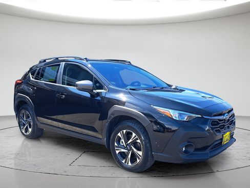 Used 2024 Subaru Crosstrek 2.0i Premium AWD/4WD image 2