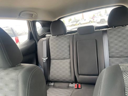 Used 2018 Nissan Rogue Sport SV FWD image 22