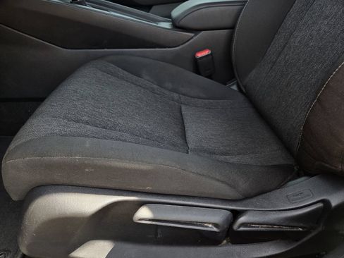 Certified 2025 Honda Accord LX image 13