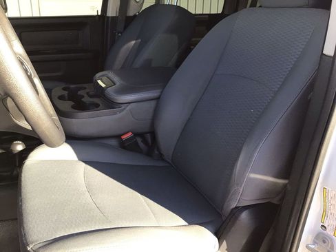 Used 2018 RAM 2500 Tradesman w/ Chrome Appearance Group image 20