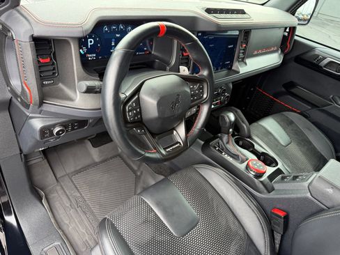 Used 2025 Ford Bronco Raptor AWD/4WD image 12