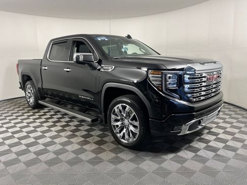 Used 2025 GMC Sierra 1500 Denali w/ Denali Reserve Package AWD/4WD image 5