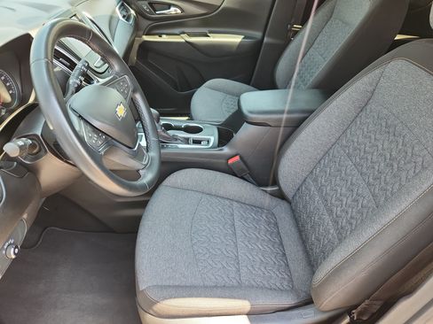 Used 2024 Chevrolet Equinox LT AWD/4WD image 8