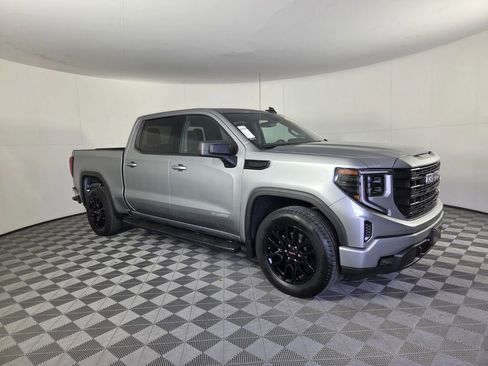 Used 2024 GMC Sierra 1500 Elevation w/ LPO, Elevation Black Package RWD image 2