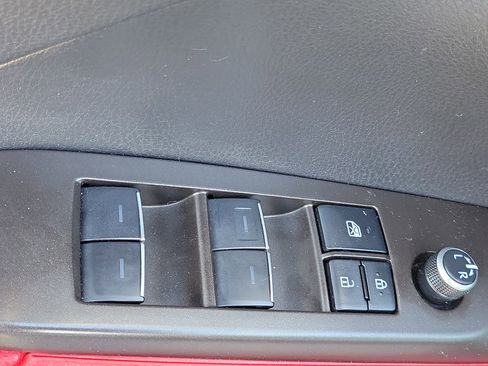 Used 2022 Toyota Camry XSE image 14