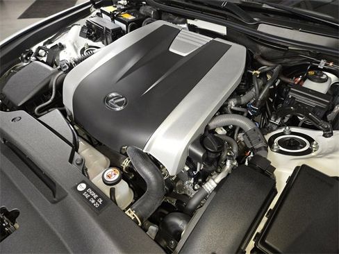 Certified 2022 Lexus IS 350 F Sport image 27