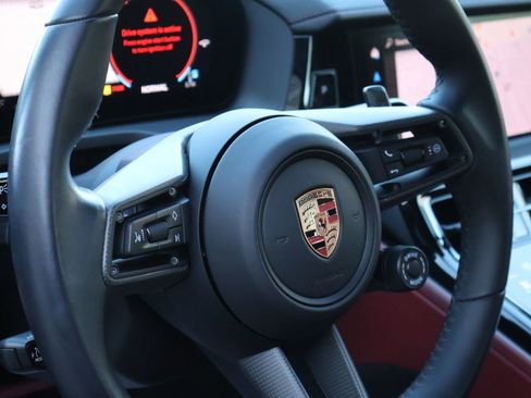 Used 2025 Porsche Panamera GTS image 22