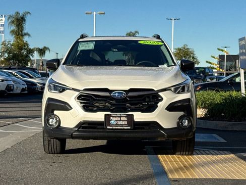 Certified 2025 Subaru Crosstrek 2.5i Limited w/ Crosstrek Mirror Package image 11