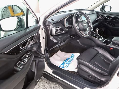 Used 2024 Subaru Outback Limited image 3