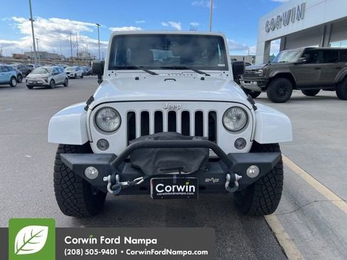 Used 2016 Jeep Wrangler Unlimited Sahara w/ Connectivity Group image 2
