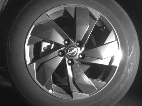 Used 2025 Nissan Rogue SV AWD/4WD image 12