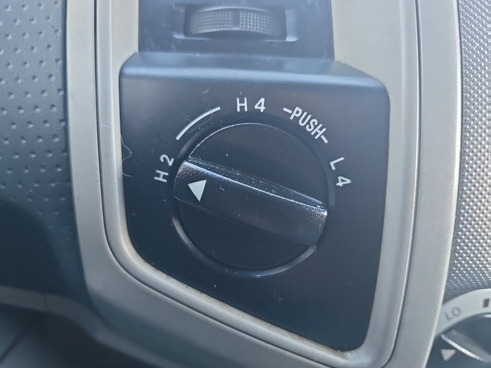 Used 2010 Toyota Tacoma 4x4 Double Cab V6 image 23